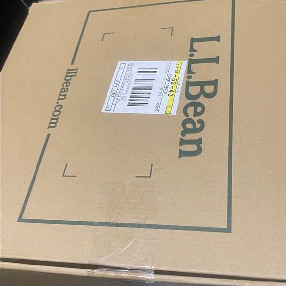 L.L. Bean Women's Quilted faux Fur-Lined Boots - Black/Grey - Picture 7 of 7